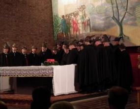 ... il coro A.N.A. della sezione di Vittorio Veneto ... 